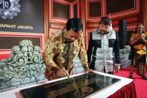 Harmoni Kehidupan dengan Lingkungan dan Budaya