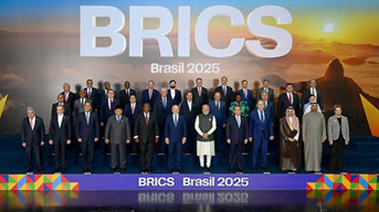 FOTO BERSAMA: Presiden RI, Prabowo Subianto dan Pemimpin Dunia di KTT BRICS 2025.